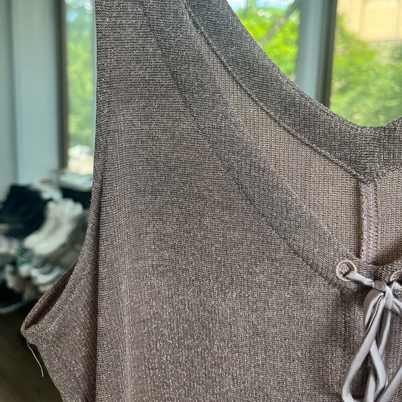 Rose gold tank by Paige - Picture 5 of 6